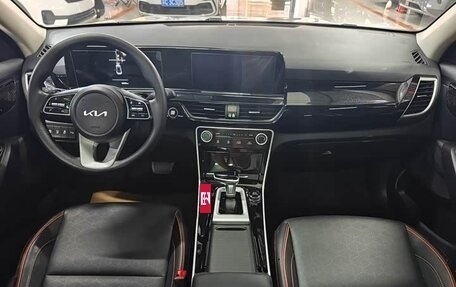 KIA Seltos I, 2023 год, 1 900 000 рублей, 7 фотография