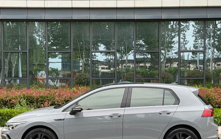 Volkswagen Golf VIII, 2021 год, 2 140 000 рублей, 2 фотография