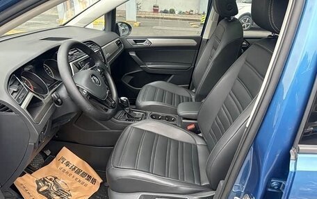 Volkswagen Touran III, 2021 год, 1 373 000 рублей, 16 фотография