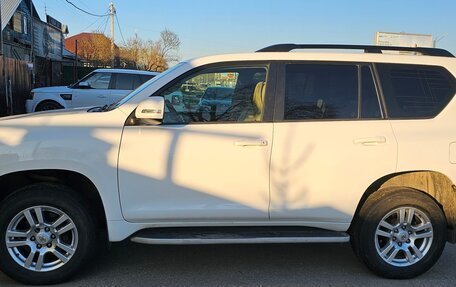 Toyota Land Cruiser Prado 150 рестайлинг 2, 2010 год, 2 500 000 рублей, 3 фотография
