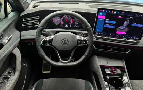 Volkswagen Tiguan, 2025 год, 4 320 013 рублей, 8 фотография