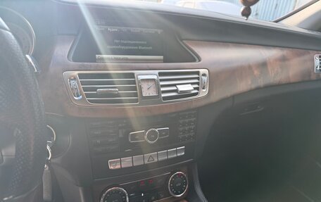Mercedes-Benz CLS, 2011 год, 2 700 000 рублей, 13 фотография