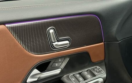 Mercedes-Benz GLB, 2021 год, 2 340 000 рублей, 15 фотография