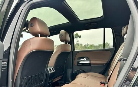 Mercedes-Benz GLB, 2021 год, 2 340 000 рублей, 18 фотография