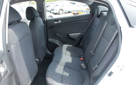 Hyundai Solaris II рестайлинг, 2015 год, 1 078 000 рублей, 8 фотография