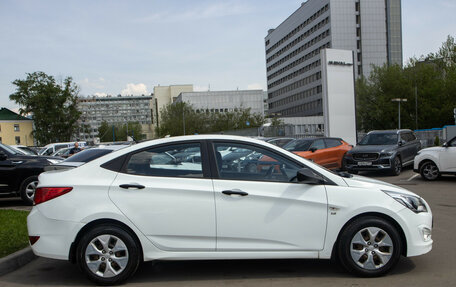 Hyundai Solaris II рестайлинг, 2015 год, 1 078 000 рублей, 3 фотография