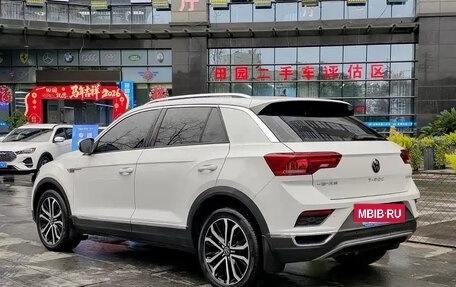 Volkswagen T-Roc I, 2021 год, 1 522 300 рублей, 4 фотография
