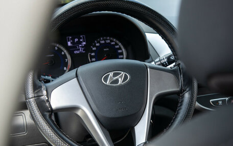 Hyundai Solaris II рестайлинг, 2015 год, 1 078 000 рублей, 11 фотография