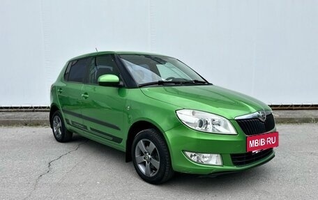 Skoda Fabia II, 2013 год, 680 000 рублей, 3 фотография