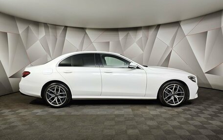 Mercedes-Benz E-Класс, 2021 год, 4 350 000 рублей, 18 фотография