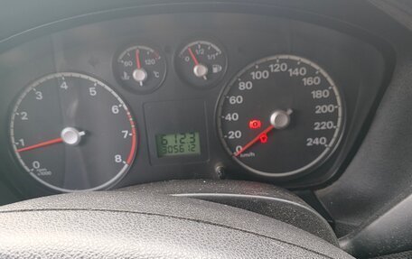 Ford Focus IV, 2005 год, 355 000 рублей, 2 фотография