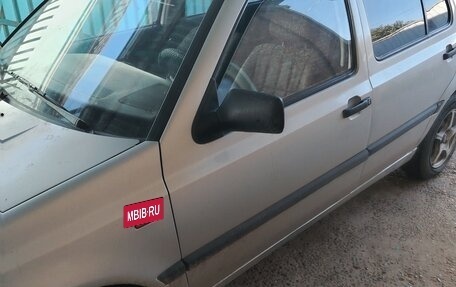 Volkswagen Vento, 1993 год, 190 000 рублей, 2 фотография