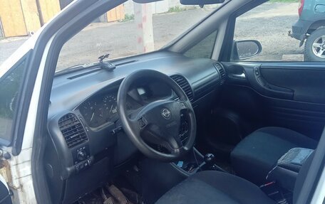 Opel Zafira A рестайлинг, 2000 год, 260 000 рублей, 5 фотография