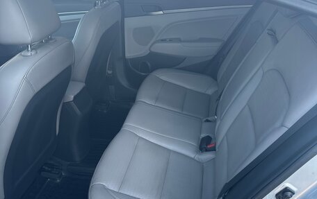 Hyundai Elantra VI рестайлинг, 2016 год, 1 590 000 рублей, 6 фотография