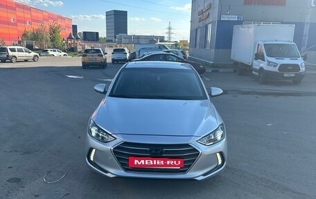 Hyundai Elantra VI рестайлинг, 2016 год, 1 590 000 рублей, 2 фотография