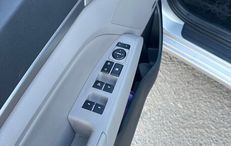 Hyundai Elantra VI рестайлинг, 2016 год, 1 590 000 рублей, 8 фотография