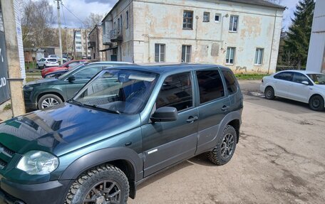 Chevrolet Niva I рестайлинг, 2013 год, 600 000 рублей, 2 фотография