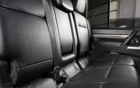 Mitsubishi Pajero IV, 2012 год, 2 349 000 рублей, 18 фотография