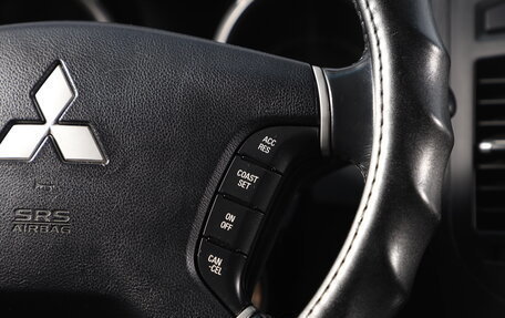 Mitsubishi Pajero IV, 2012 год, 2 349 000 рублей, 14 фотография