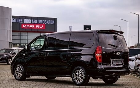 Hyundai Grand Starex Grand Starex I рестайлинг 2, 2012 год, 1 365 000 рублей, 4 фотография