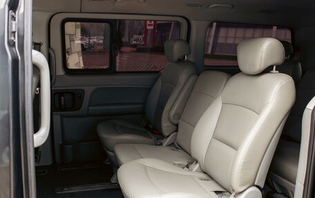 Hyundai Grand Starex Grand Starex I рестайлинг 2, 2012 год, 1 365 000 рублей, 17 фотография