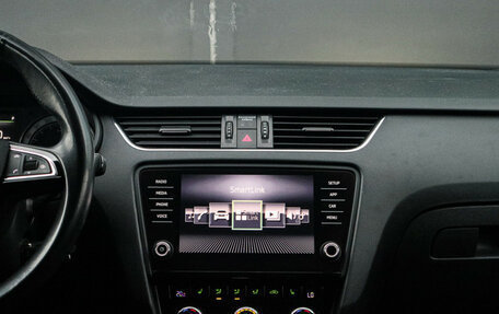 Skoda Octavia, 2017 год, 1 620 000 рублей, 11 фотография