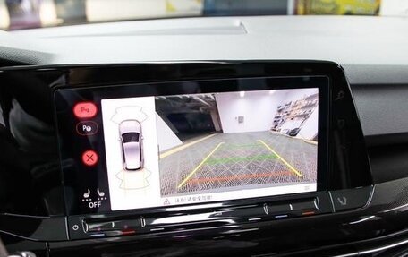 Volkswagen Golf VIII, 2025 год, 2 200 000 рублей, 12 фотография