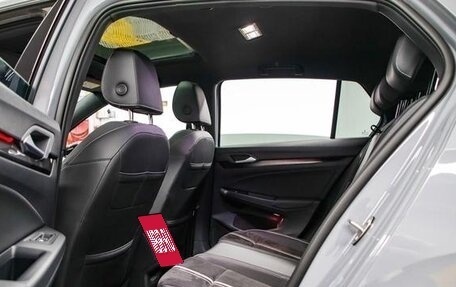 Volkswagen Golf VIII, 2025 год, 2 200 000 рублей, 17 фотография