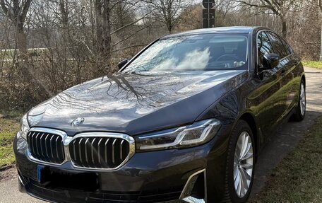 BMW 5 серия, 2023 год, 6 465 100 рублей, 2 фотография