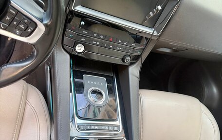 Jaguar F-Pace, 2019 год, 2 675 000 рублей, 26 фотография