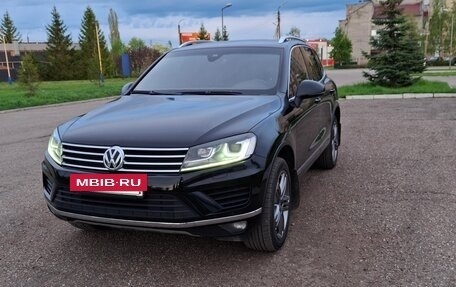 Volkswagen Touareg III, 2017 год, 3 150 000 рублей, 2 фотография