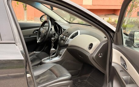 Chevrolet Cruze II, 2013 год, 595 000 рублей, 10 фотография
