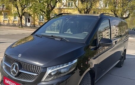 Mercedes-Benz V-Класс, 2023 год, 11 300 000 рублей, 16 фотография