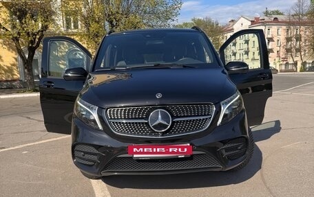 Mercedes-Benz V-Класс, 2023 год, 11 300 000 рублей, 7 фотография