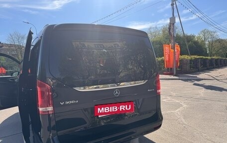 Mercedes-Benz V-Класс, 2023 год, 11 300 000 рублей, 9 фотография