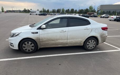 KIA Rio III рестайлинг, 2015 год, 650 000 рублей, 2 фотография