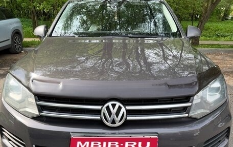 Volkswagen Touareg III, 2011 год, 1 780 000 рублей, 1 фотография