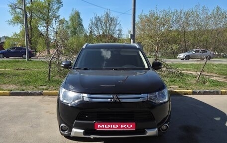 Mitsubishi Outlander III рестайлинг 3, 2014 год, 1 600 000 рублей, 1 фотография