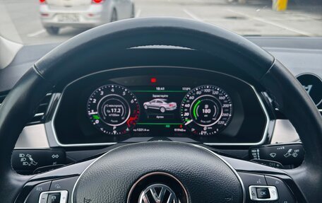 Volkswagen Passat B8 рестайлинг, 2019 год, 2 500 000 рублей, 14 фотография