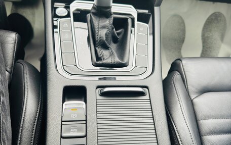 Volkswagen Passat B8 рестайлинг, 2019 год, 2 500 000 рублей, 16 фотография
