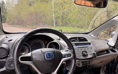Honda Fit III, 2009 год, 800 000 рублей, 4 фотография