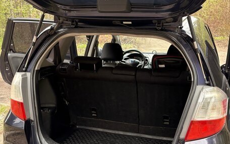 Honda Fit III, 2009 год, 800 000 рублей, 8 фотография