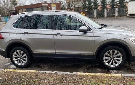 Volkswagen Tiguan II, 2021 год, 2 760 000 рублей, 5 фотография