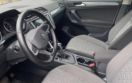 Volkswagen Tiguan II, 2021 год, 2 760 000 рублей, 8 фотография
