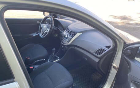 Hyundai Solaris II рестайлинг, 2015 год, 707 000 рублей, 22 фотография