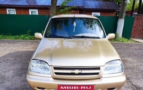 Chevrolet Niva I рестайлинг, 2006 год, 375 000 рублей, 2 фотография