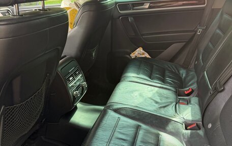 Volkswagen Touareg III, 2011 год, 1 780 000 рублей, 6 фотография