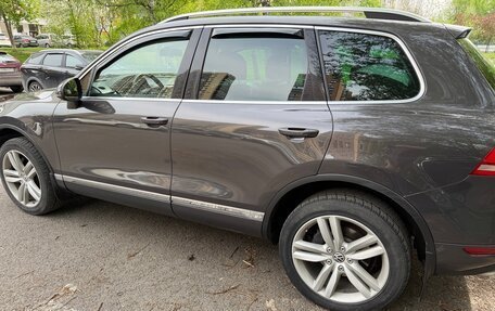 Volkswagen Touareg III, 2011 год, 1 780 000 рублей, 4 фотография