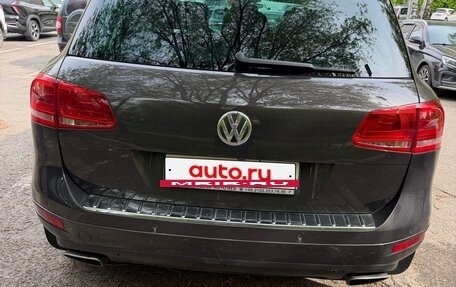 Volkswagen Touareg III, 2011 год, 1 780 000 рублей, 3 фотография