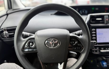 Toyota Prius IV XW50, 2020 год, 2 150 000 рублей, 16 фотография